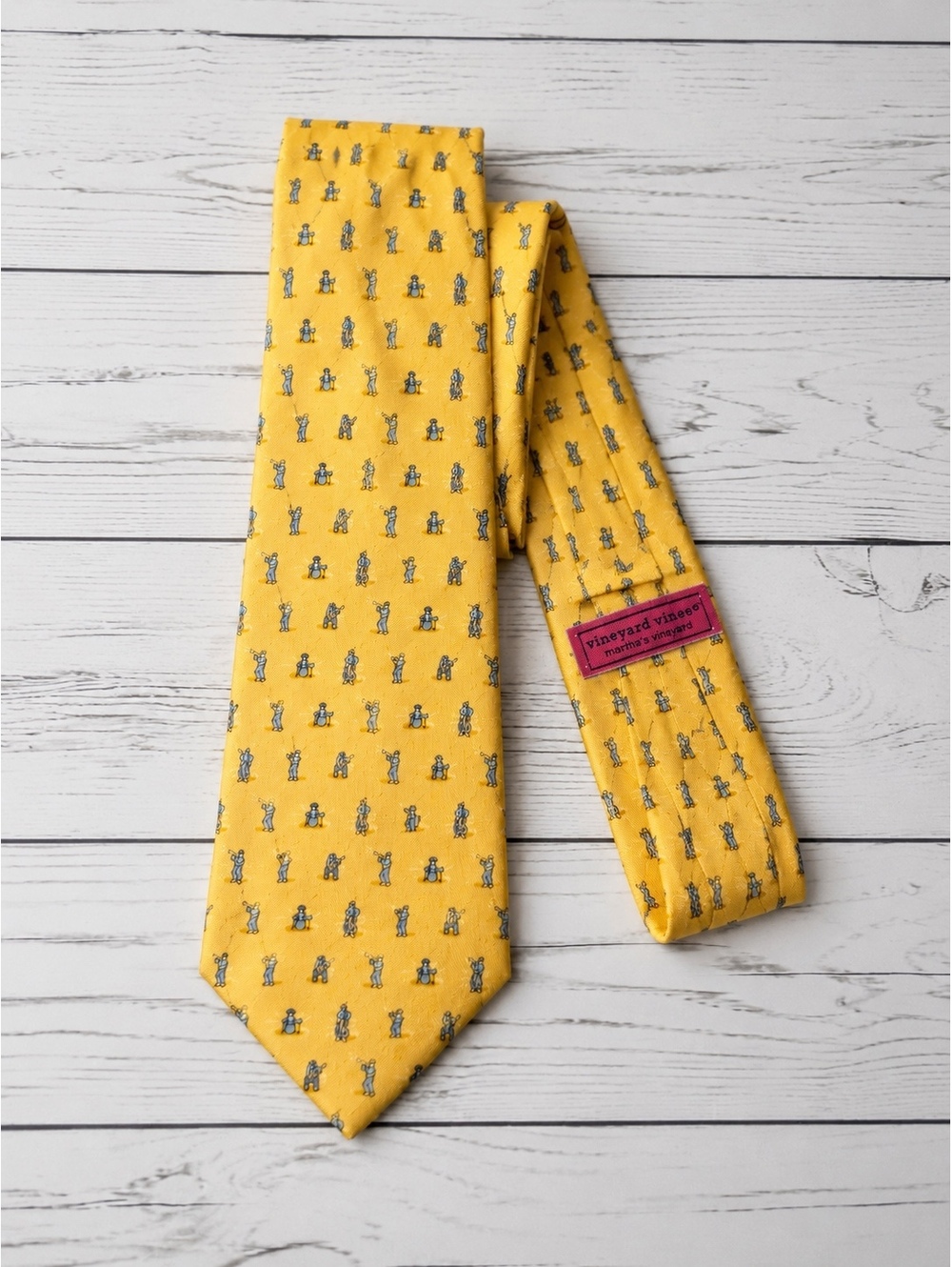 Vineyard Vines Men’s Yellow Golf Silk Tie 100% Silk Handmade USA 58”